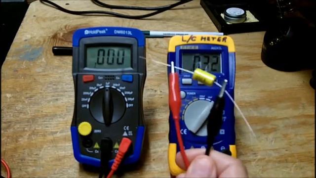 Radio & Capacitor Meter Talk смотреть онлайн