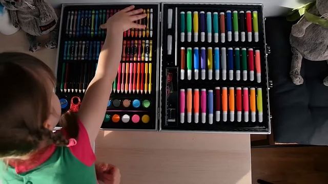 набор чемодан розовый смотреть онлайн