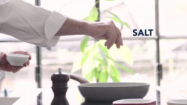 Barilla Penne rigate med arrabbiatasaus, torsk og sorte oliven смотреть онлайн