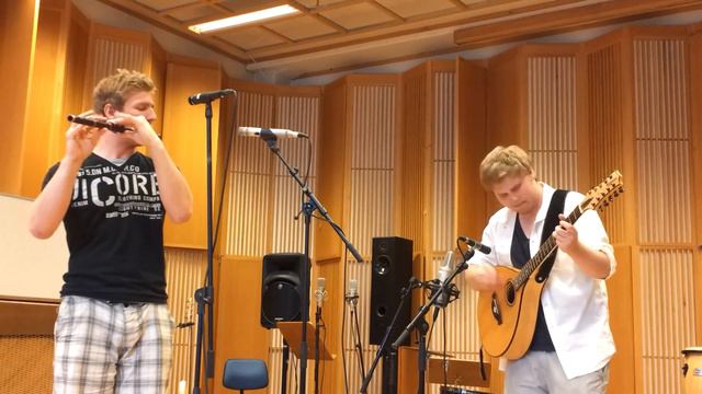 Two reels played on Cittern and Irish Flute смотреть онлайн