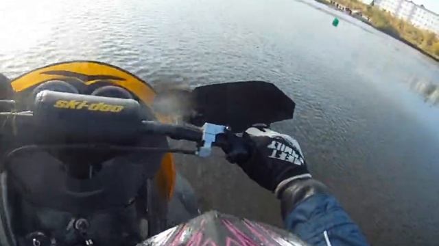 финальный заезд на снегоходах по воде смотреть онлайн