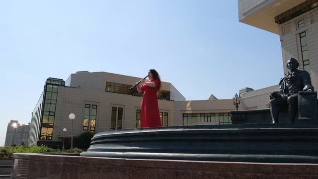 Торжественная церемония вручения дипломов с отличием выпускникам Московского университета 2021.День смотреть онлайн