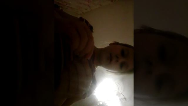 Проколола губу и паляц Ужас........ смотреть онлайн