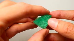 Huge Astounding 1.20 Inches 150.99 Carats Rare Natural Colombian Emerald Cushion