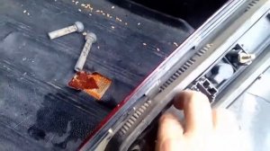 Как заменить лампочку в заднем фонаре Рено Кенго