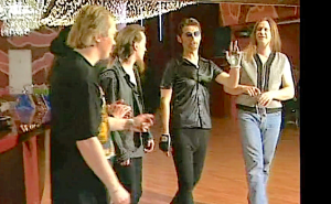 На "Музыкальный ринг" вызываются самые известные на Западе группы "Пушкинг" и "Терем-квартет"