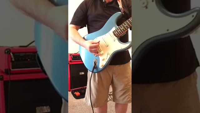 Fender Classic 60s Strat and Guitar Research T64RS mini sta