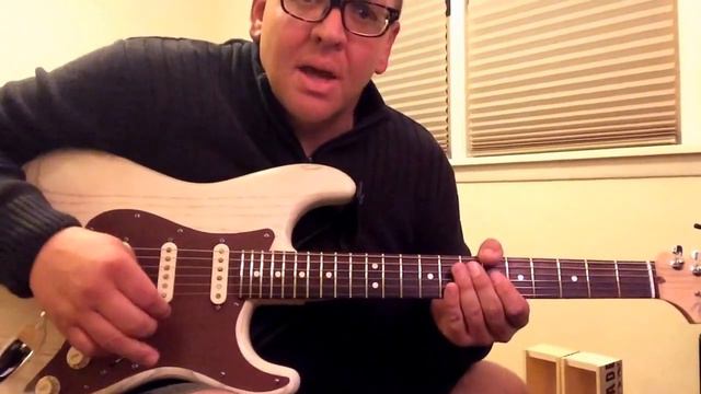 Fender Stratocaster with Texas Special Pickups run clean Through Fender Blues Junior III. смотреть онлайн