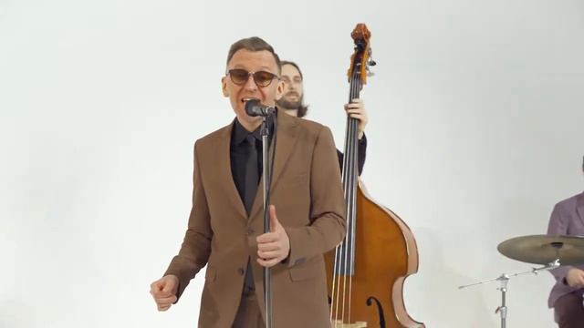Banda VALENTINO - Permettete, Signorina! (Jazz Italiano)