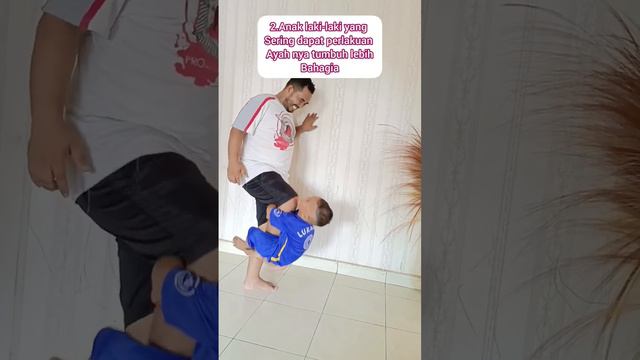 MasyaAllah ayah adalah cinta pertama anak-anaknya 🥰