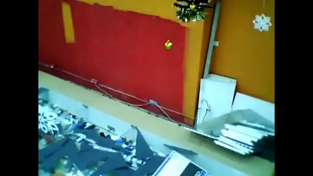 Падение витрины с цифровой техникой на 3 миллиона DNS смотреть онлайн