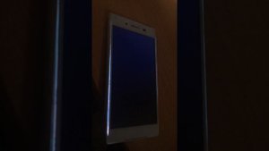 Sony Xperia z5 не работает ДИСПЛЕЙ помогите пожалуйста