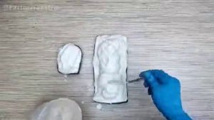 Снятие ГИПСОВОЙ ФОРМЫ с фигурки мальчика. Турбо-версия.