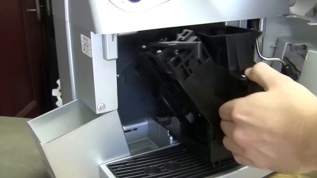 SCG Tech Tip: Saeco Vienna Plus Alarms & Errors смотреть онлайн