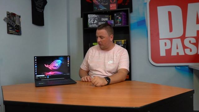 MAZĀKAIS UN JAUDĪGĀKAIS ROG LAPTOPS KĀDU BŪSI REDZĒJIS. / ROG ZEPHYRUS GX502 смотреть онлайн