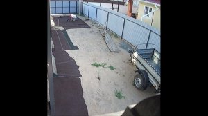 Парковка для машины из резинового покрытия для спортивных площадок