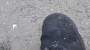 Как удалить засохшую краску с одежды или обуви