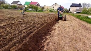 Самодельный мотоблок-первый выезд на работу.