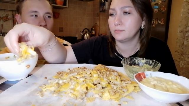 МУКБАНГ/НАЧОС? С ТРЕМЯ СОУСАМИ?АРТЕМ ОТВЕЧАЕТ НА ВОПРОСЫ ПОДПИСЧИКОВ‼️