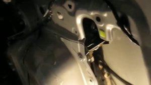 Установка ВЗУ в лючок бензобака на SUBARU FORESTER