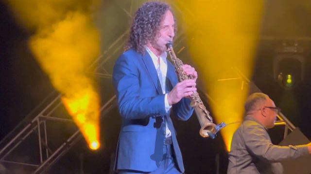 Kenny G With Gigi & Papi At Epcot 2022 - Full Show