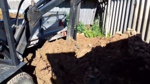 Самодельный мини экскаватор, погрузка грунта в автомобильный прицеп самодельным экскаватором
