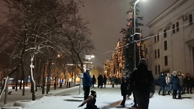 Мариуполь елка на Драмтеатре 21 декабря 2020 г. Ч. 2 смотреть онлайн