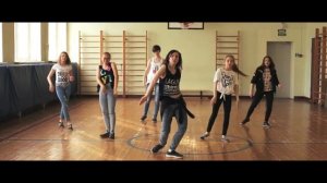 Sunshine Dance Studio // Дети танцуют хип-хоп с тренером