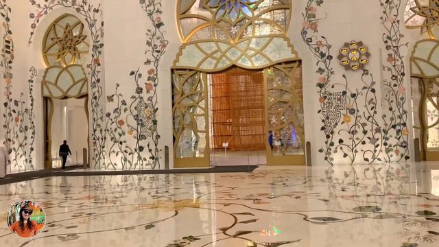 Interior View of Sheikh Zayed Grand Mosque, Abu Dhabi UAE | Vlog #65 смотреть онлайн