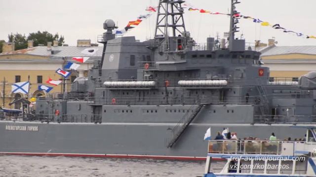 Корабли на Неве в день ВМФ смотреть онлайн