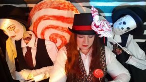 Этому дала, этому дала, а этому - не дала!