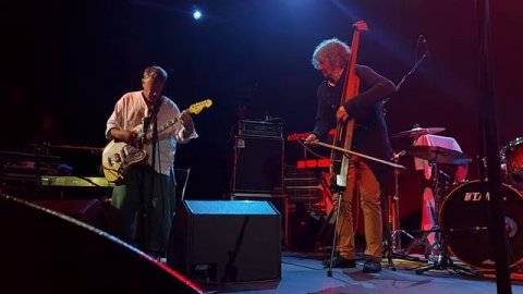 Аукцыон - 14.Волны те