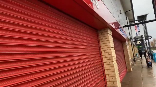 Карантин Вторая Волна в Англии смотреть онлайн