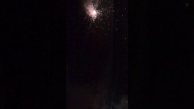 Салют, в конце пошло что то ни так