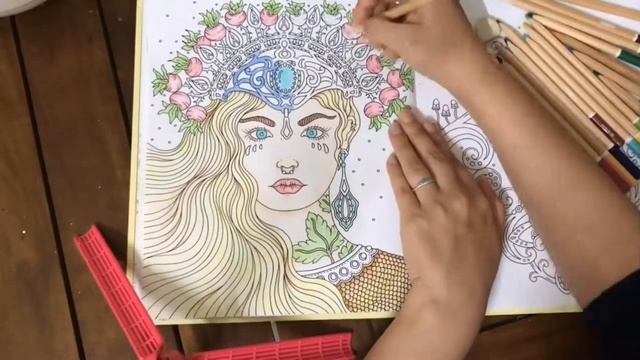 РАСКРАШИВАЕМ ВМЕСТЕ | РАСКРАСИТЬ ДЕВУШКУ | РАСКРАСИТЬ ЛИЦО И ВОЛОСЫ | РАСКРАСКА АНТИСТРЕСС смотреть онлайн