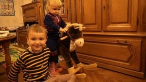 Стихи Агнии Барто для самых маленьких: Я люблю свою лошадку и идёт бычок, качается