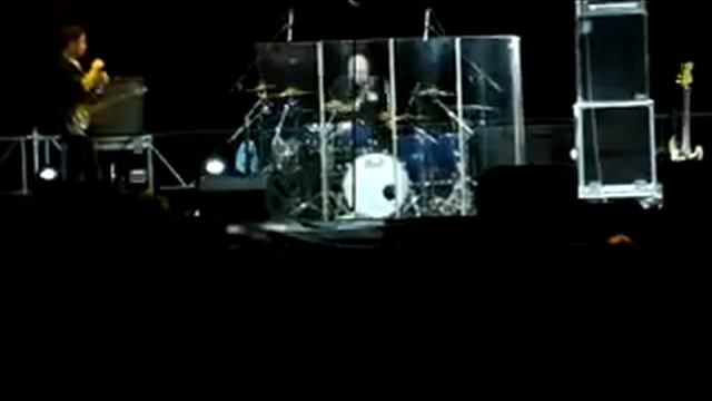 Барабанщик Лепса. Что вытворяет, чертяка!!! смотреть онлайн