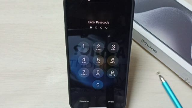 iPhone 12/12 Pro Max : How to Fix iPhone Stuck in Zoom Mode | Zoom Out and Exit from Zoom смотреть онлайн