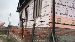 Бюджетное утепление стен блочного дома за 30 тысячи рублей своими руками.