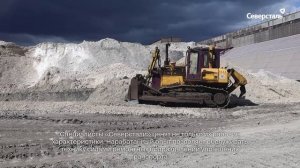 В автоцех ЧерМК поступил бульдозер тяжёлого класса российского производства
