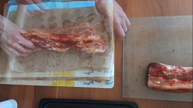 Как ЗАПЕЧЬ в пергаменте, А НЕ СВАРИТЬ  грудинку. Сочное, нежное мясо, не высушенное. Один нюанс.