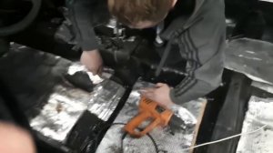 ВАЗ 2107 Шумоизоляция. Сплошные стекла задних дверей. #Семён-Семёныч Вазов (часть 2)