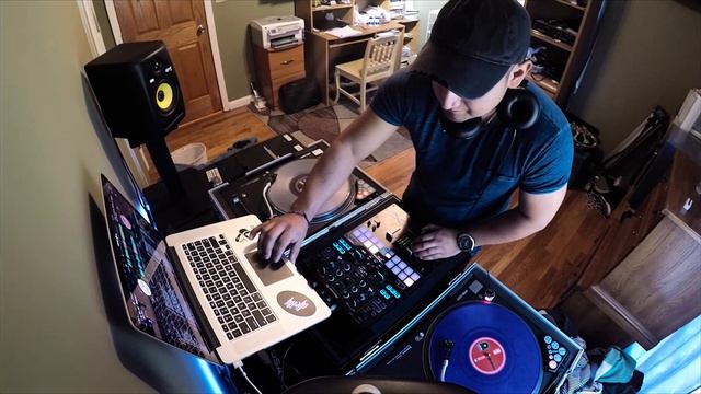 Latin Mix using the Pioneer DJM S9 смотреть онлайн