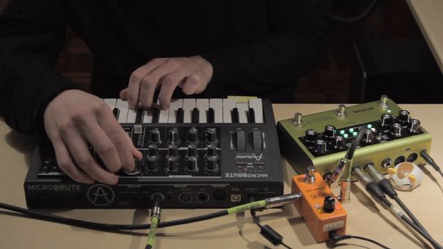 Again [doric Strymon Volante and Arturia MicroBrute] смотреть онлайн