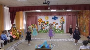 Танго "Листопад". Мы танцуем, мы играем. Ведущая - Юданова Ангелина.