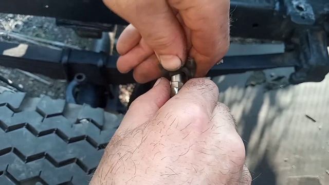 УАЗ. Установка пыльника на вилку сцепления. смотреть онлайн