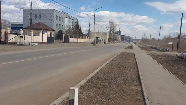 Топ чистка асфальта ))) весь район в пыли стоит. смотреть онлайн