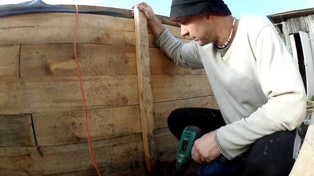 Как грамотно открутить брусок или доску при разборке лесов или опалубки.