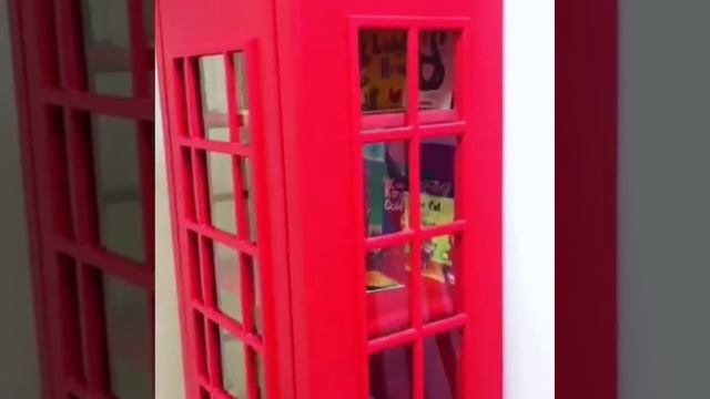 Мебель ручной работы-книжный шкаф необычного дизайна