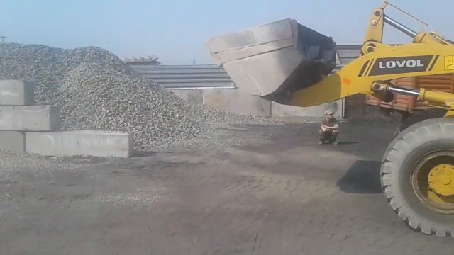 Сдал металлолом,купил щебня. смотреть онлайн